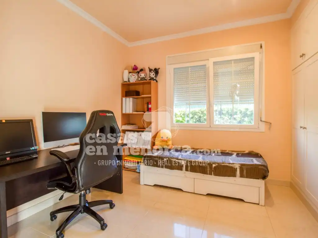 Dormitori de Casa o xalet en venda en Maó - Mahón amb Aire condicionat, Jardí privat i Terrassa