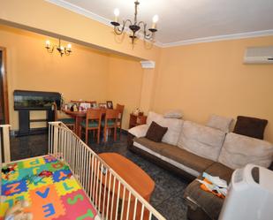 Sala d'estar de Apartament en venda en Villena amb Traster i Balcó