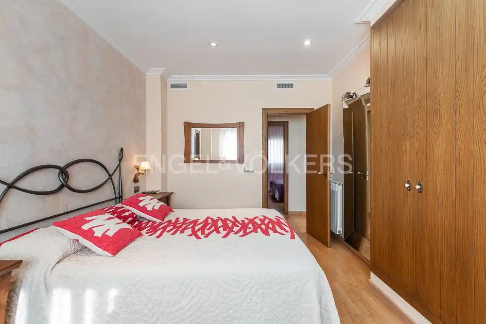 Habitación de Casa o chalet en venta en Náquera con Aire acondicionado, Calefacción y Jardín privado