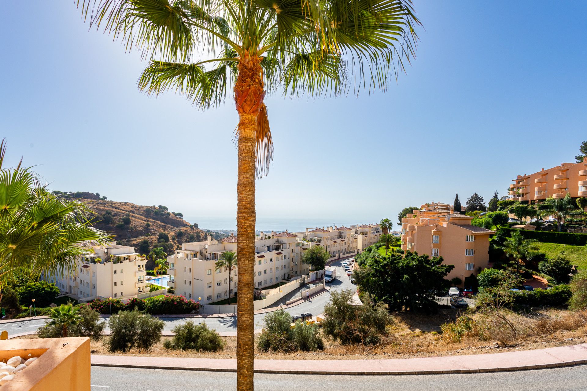 Vista exterior de Apartament en venda en Mijas amb Aire condicionat, Terrassa i Piscina