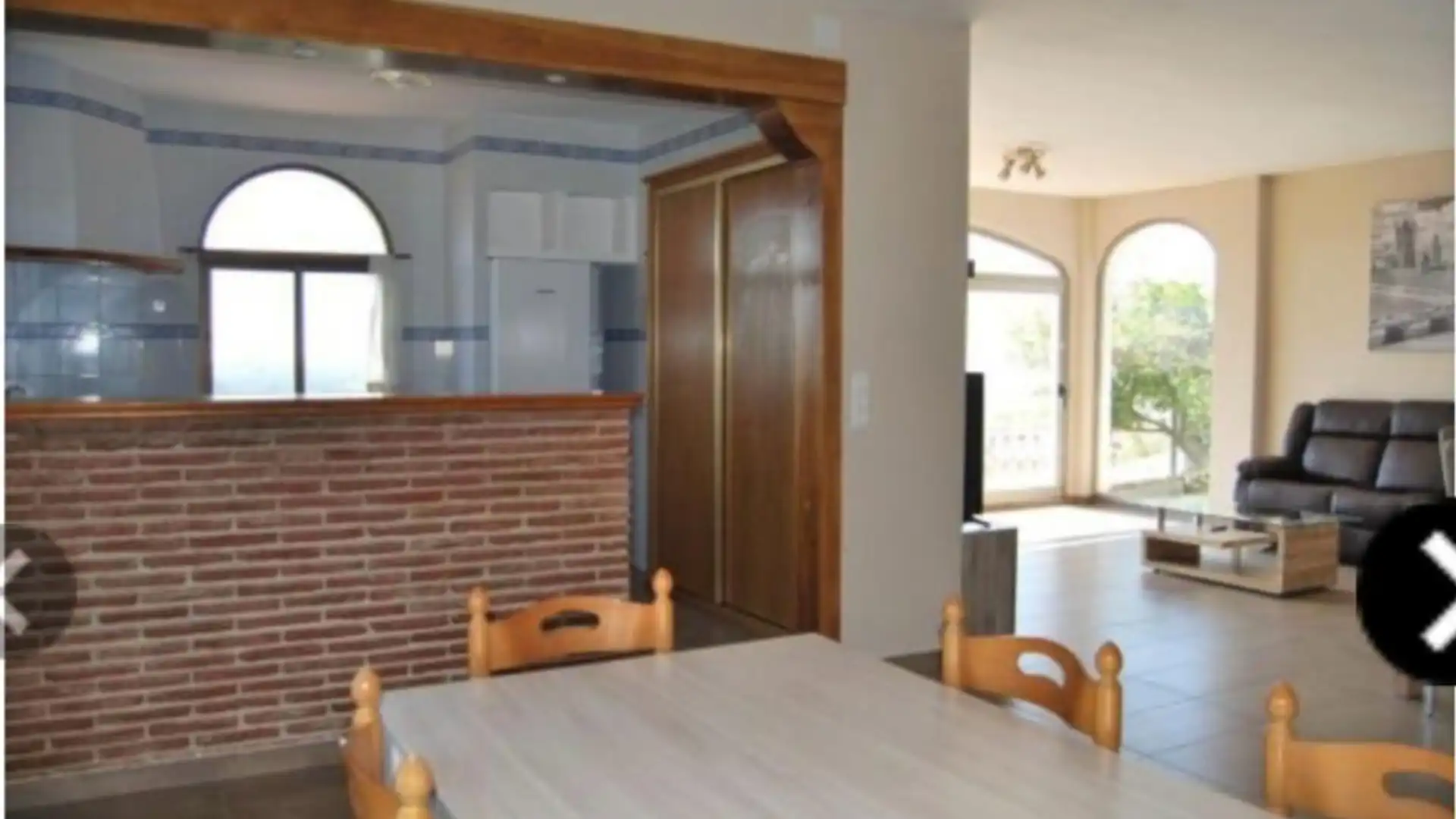 Menjador de Casa o xalet en venda en Salobreña amb Terrassa i Balcó