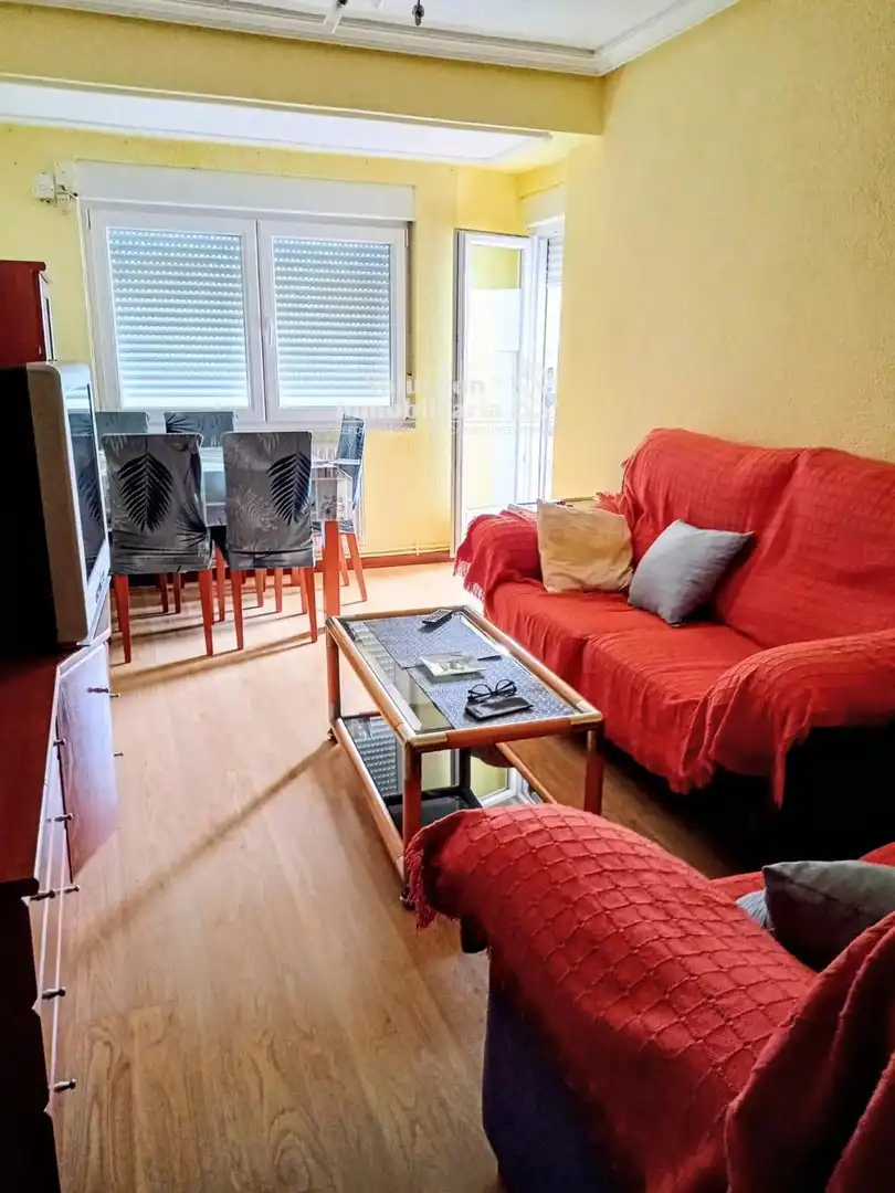 Living room of Flat for rent in Salamanca  with Heating, Terrace and Furnished