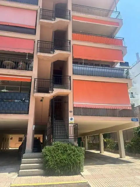 Außenansicht von Wohnung zur Miete in Llucmajor mit Klimaanlage, Heizung und Terrasse