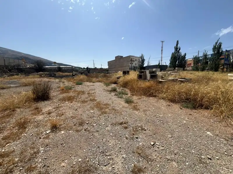 Terreno industrial en venta en Dúrcal
