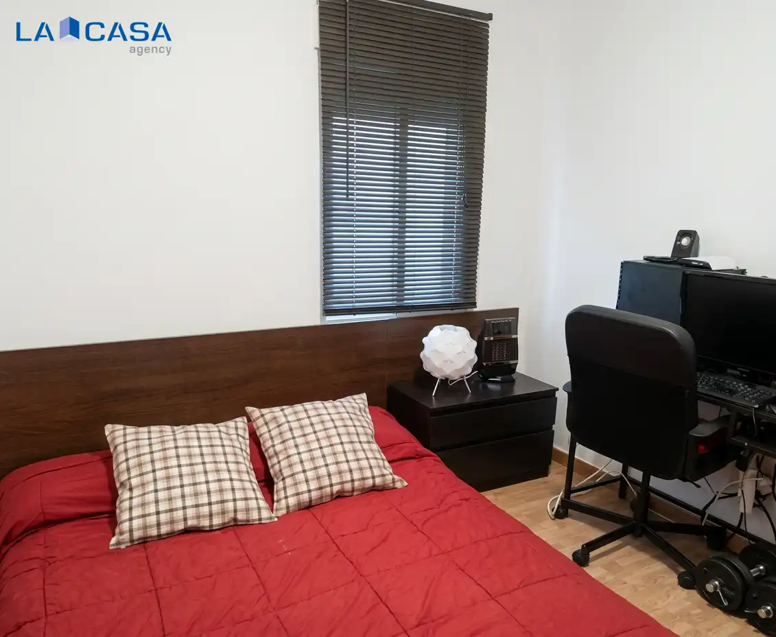 Piso en venta en Calle CACERES