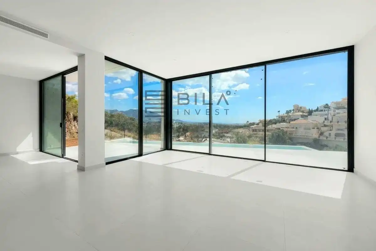 Chalet con piscina en venta en Cerros del Aguila, imagen 9