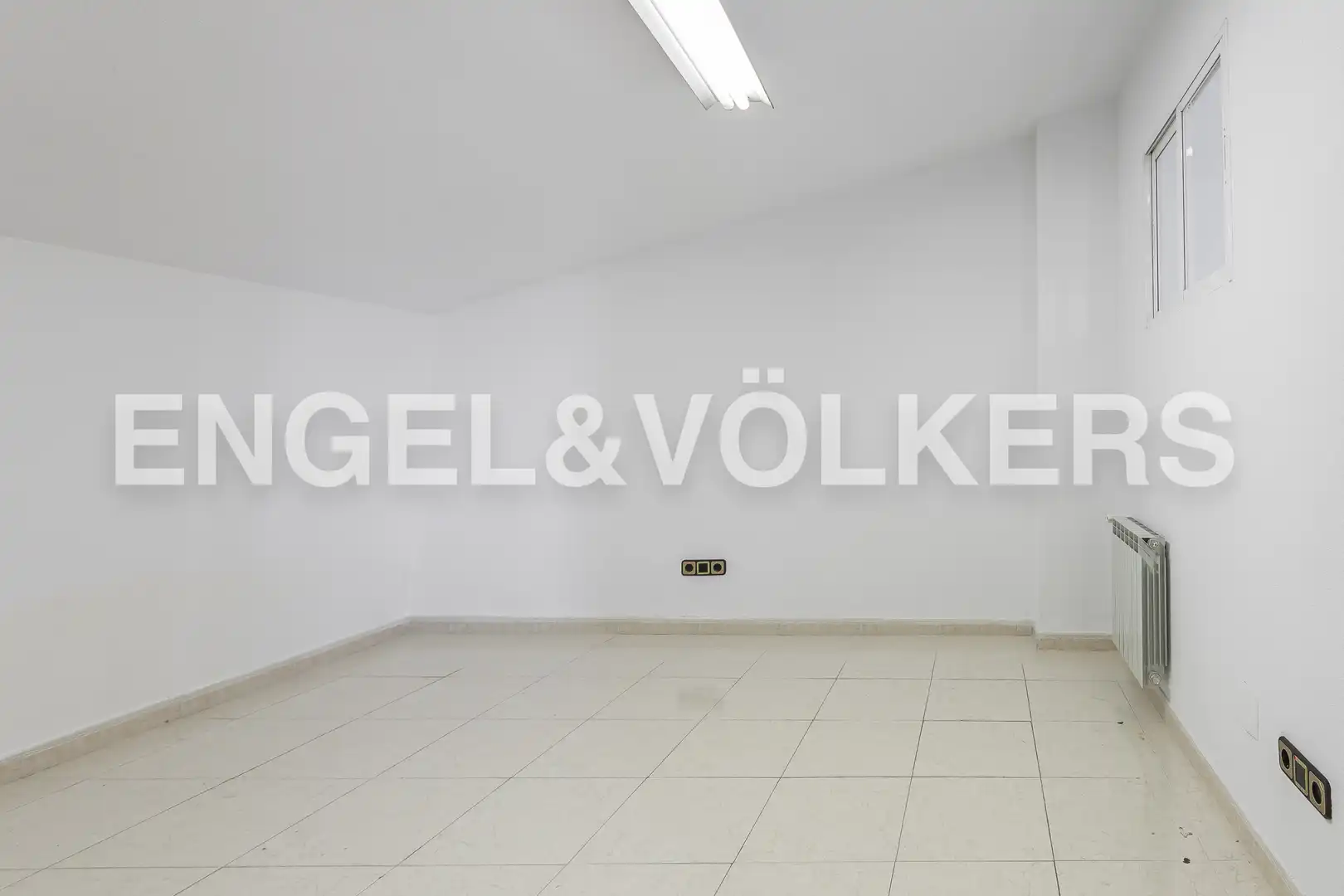 Detached homes for rent in Madrid  with Air Conditioner, Heating and Private garden