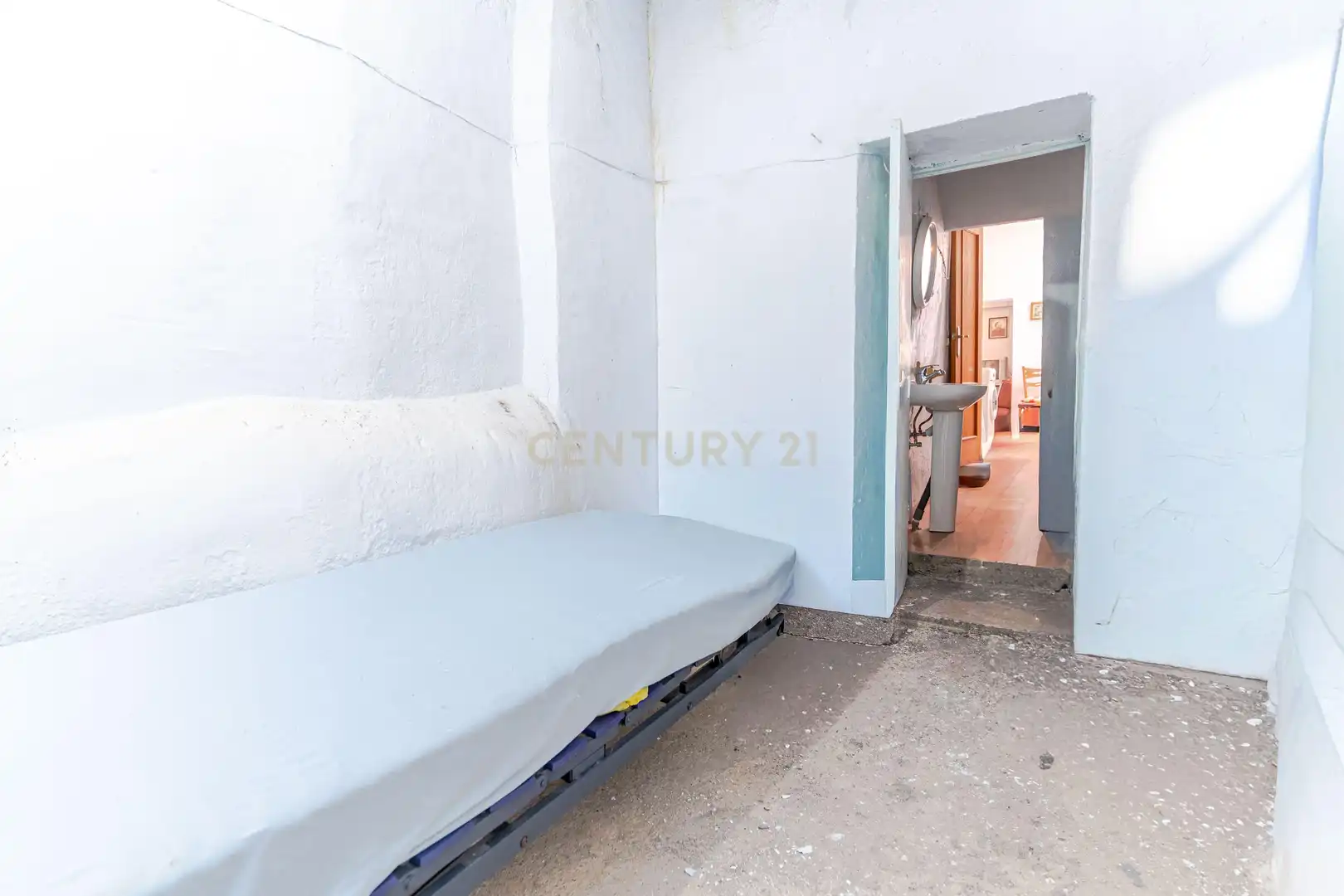 Houses for sale in Almegíjar  with Balcony