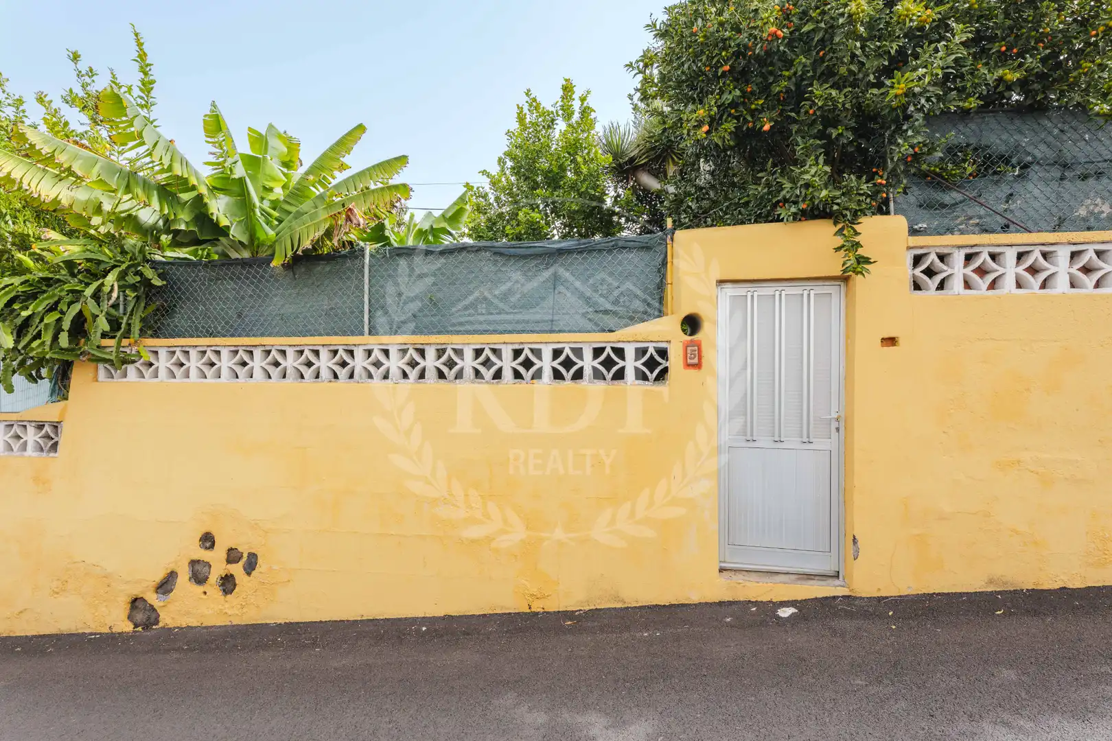 Vista exterior de Casa o chalet en venta en La Matanza de Acentejo con Jardín privado, Terraza y Piscina