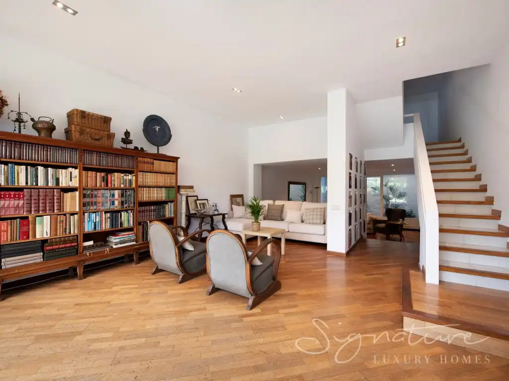 Sala d'estar de Casa adosada en venda en Sant Cugat del Vallès amb Terrassa