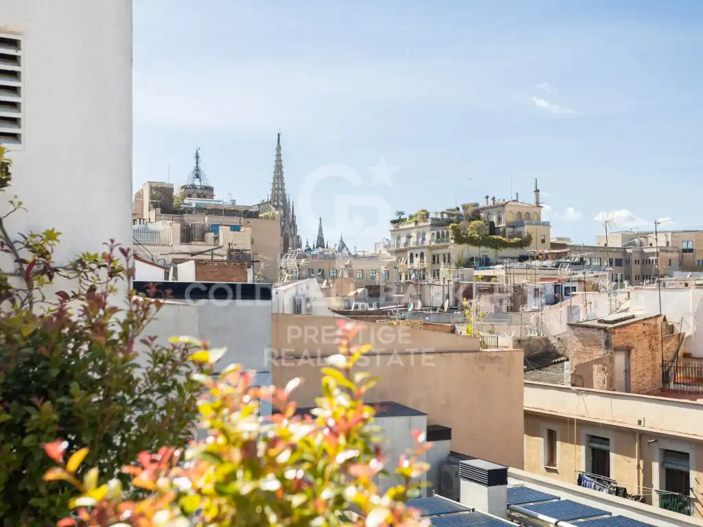 Vista exterior de Àtic en venda en Barcelona amb Aire condicionat, Terrassa i Piscina