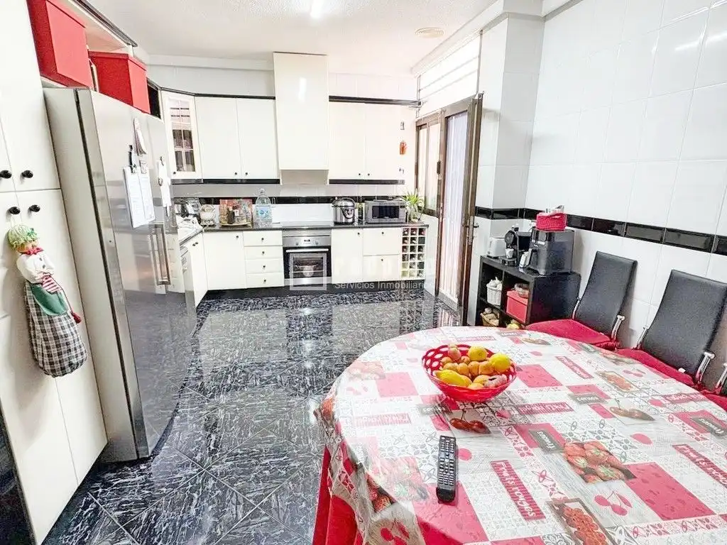 Cuina de Casa o xalet en venda en Molina de Segura amb Aire condicionat, Terrassa i Traster