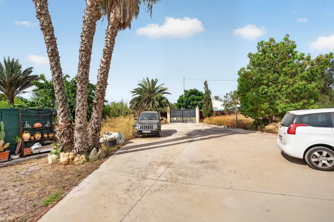 Außenansicht von Haus oder Chalet zum Verkauf in Elche / Elx mit Heizung, Privatgarten und Terrasse