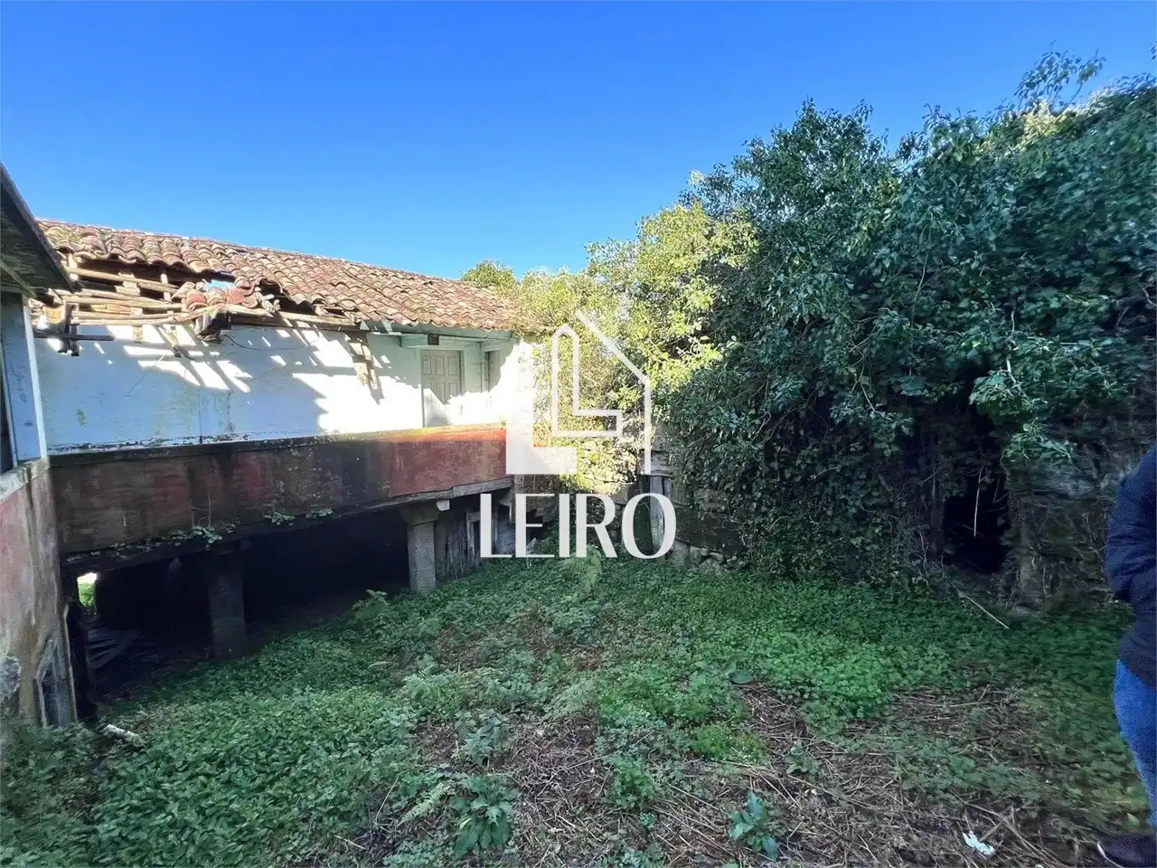 Country homes for sale in Sanxenxo  with Private garden