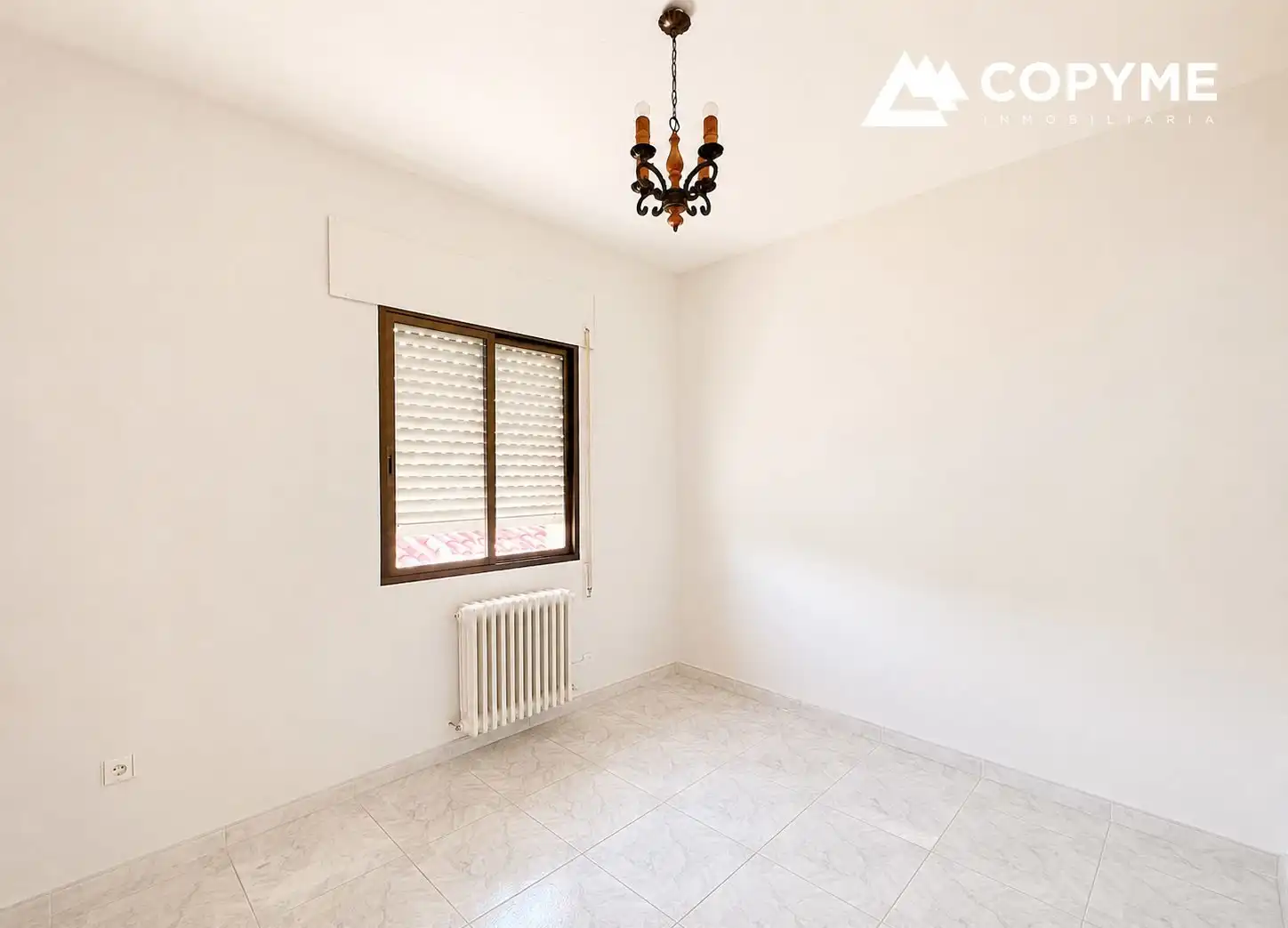 Habitación de Casa adosada en venta en Gerindote con Aire acondicionado, Jardín privado y Amueblado