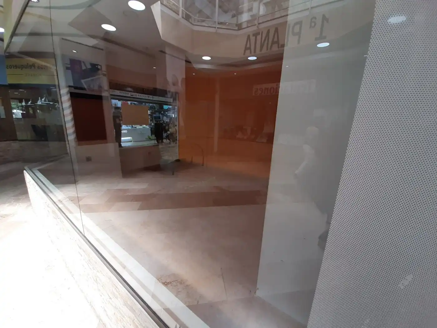 Local comercial en venda a Casco Antiguo, imagen 5