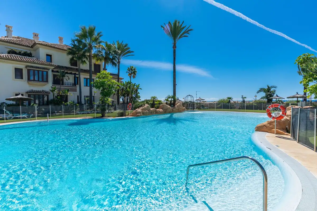 Piso con ascensor en venta en Río Real - Los Monteros, imagen 43