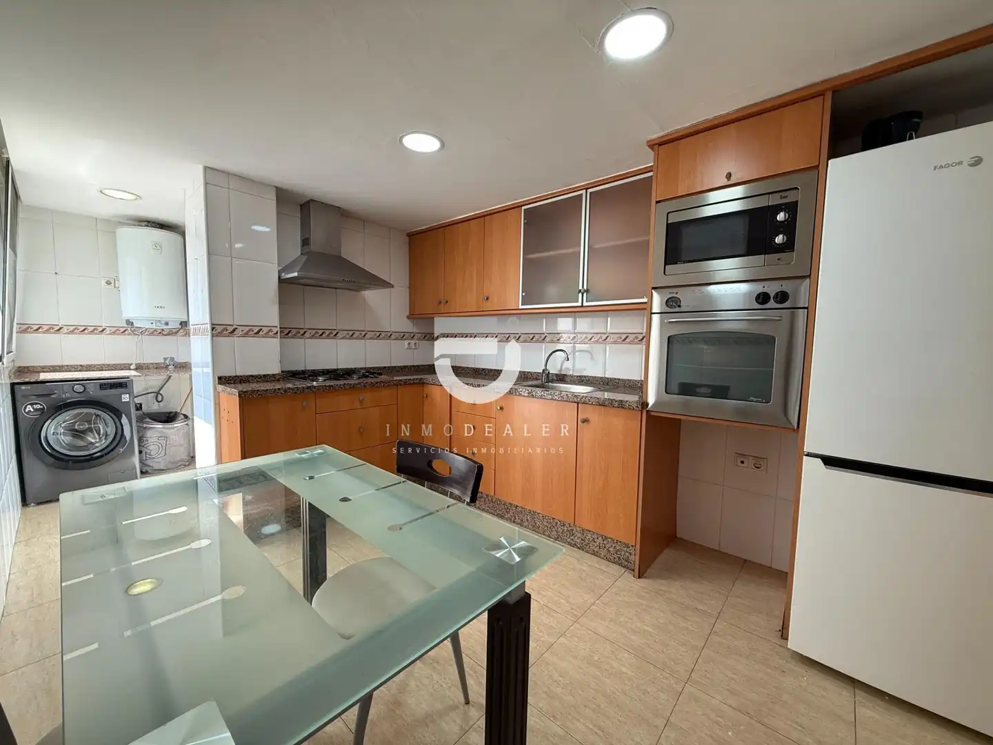 Cuina de Pis en venda en Gandia amb Parquet i Balcó