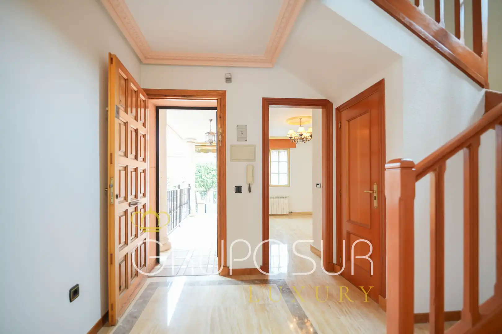 Casa adosada en venda en Laguna de Duero amb Calefacció, Jardí privat i Parquet