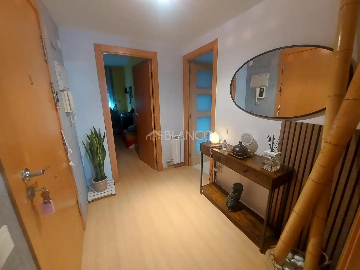 Piso en venta en Abrera
