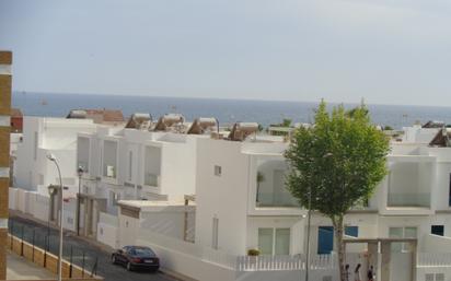 Vista exterior de Pis en venda en La Antilla amb Terrassa