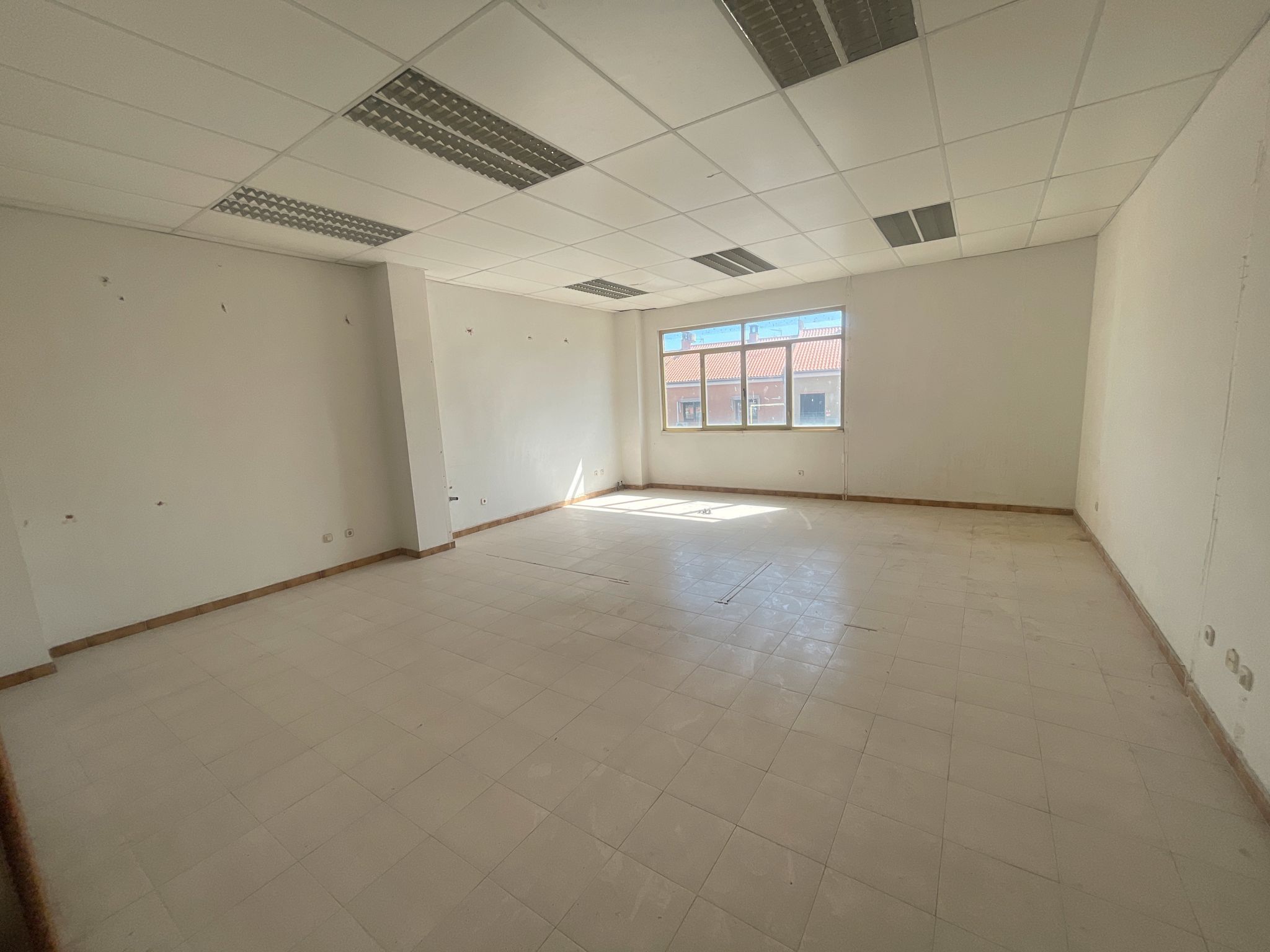 Office for sale in Torrejón de la Calzada