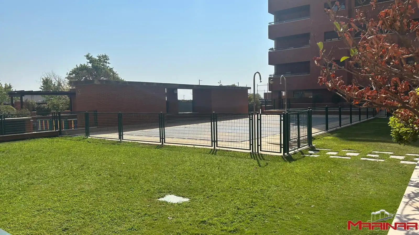 Piscina de Pis en venda en Seseña amb Calefacció, Traster i Piscina comunitària
