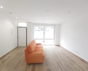 Living room of Planta baja for sale in  Madrid Capital  with Air Conditioner, Heating and Alarm