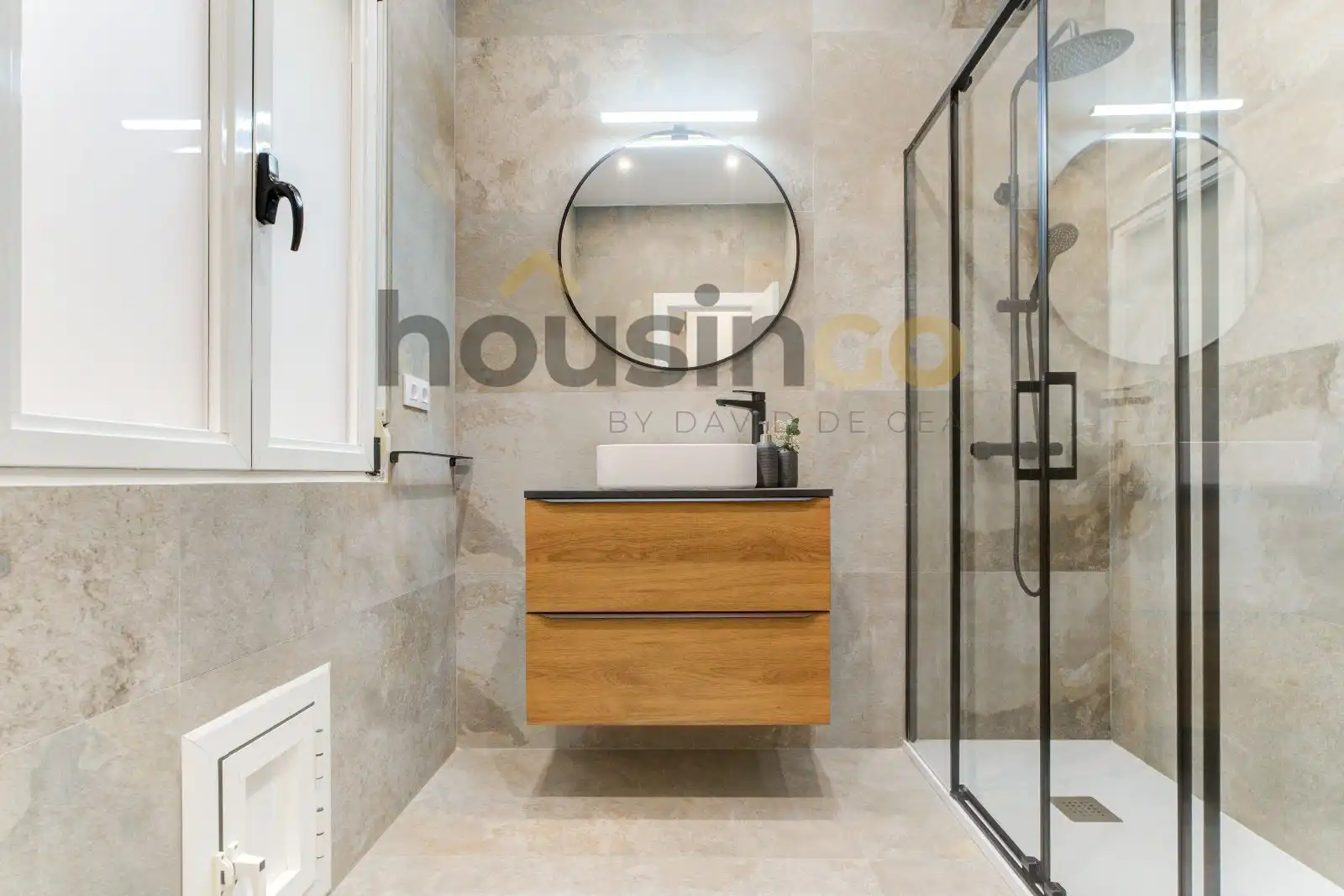 Baño de Piso en venta en Madrid con Aire acondicionado, Calefacción y Amueblado