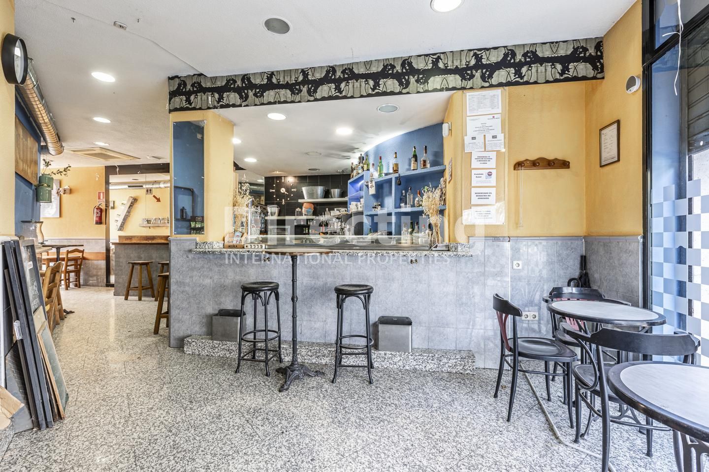 Premises for sale in  Madrid Capital