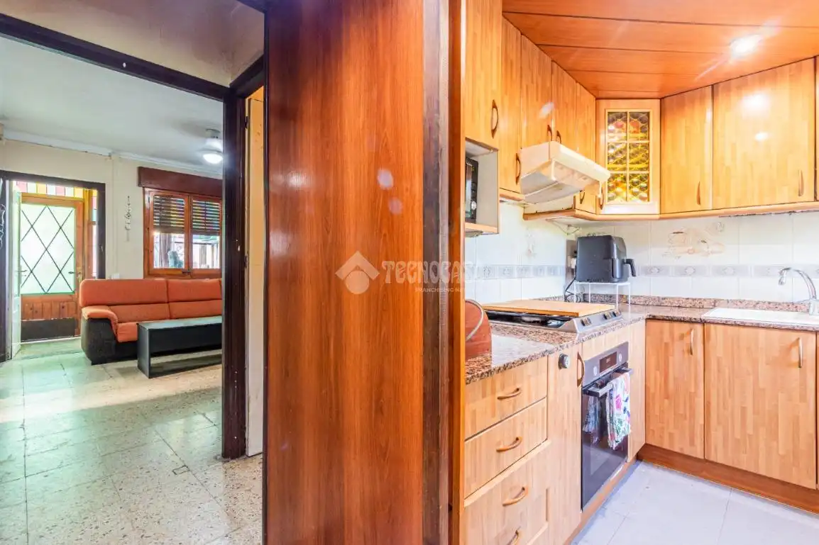 Cuina de Casa o xalet en venda en Sant Cugat del Vallès amb Aire condicionat, Calefacció i Terrassa