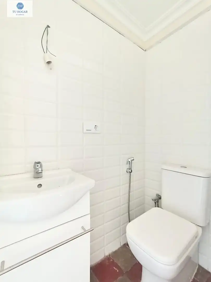 Bathroom of Detached homes for rent in Alcalá de Guadaira  with Terrace and Storage room