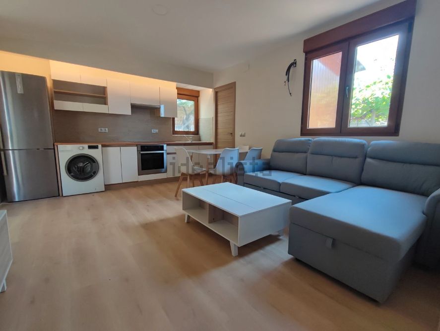 Sala d'estar de Casa o xalet de lloguer en Sagunto / Sagunt amb Aire condicionat, Terrassa i Moblat