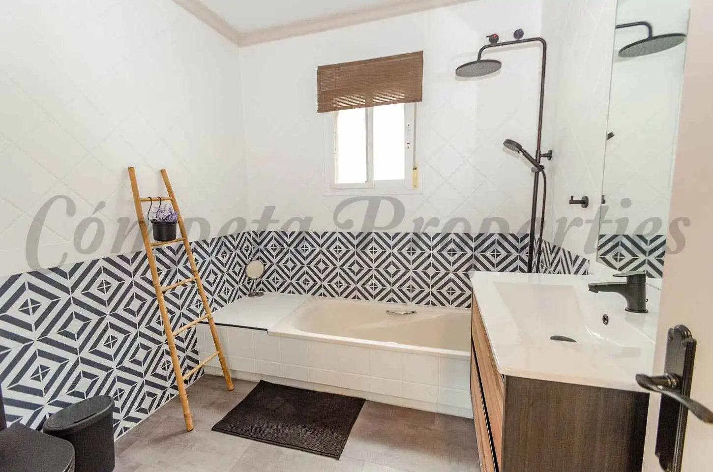 Casa rustica con piscina in vendita a Sayalonga, imagen 14