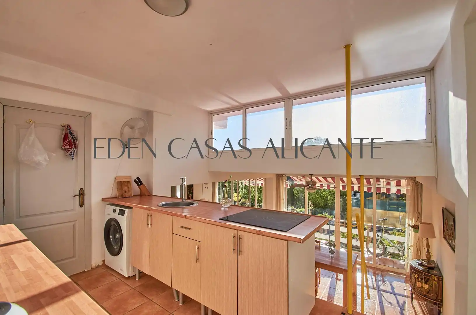 Piso en venta en COVETA FUMA-NIDO AGUILAS, Pueblo Español - Coveta Fumá