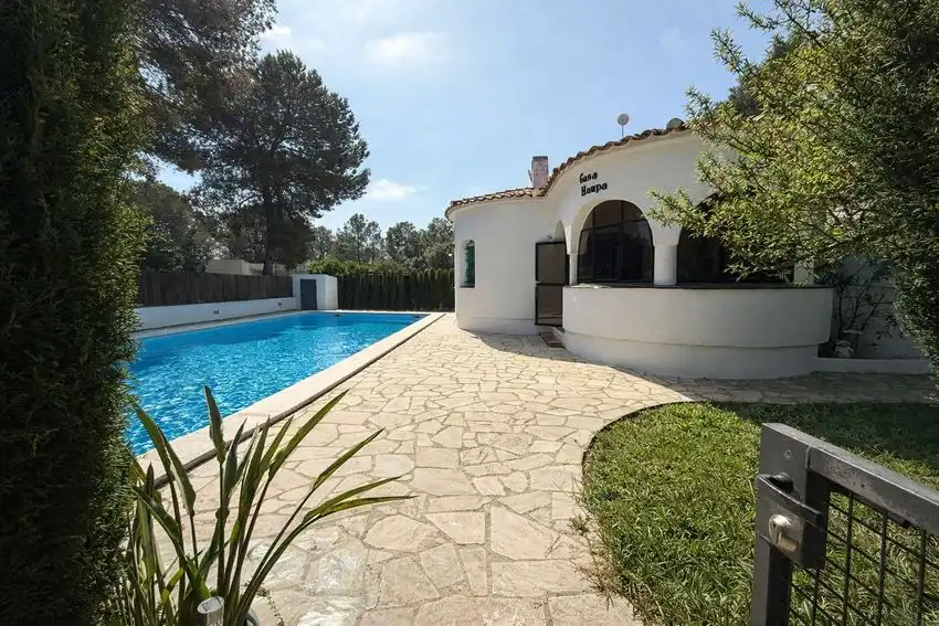 Piscina de Casa o chalet en venta en L'Ametlla de Mar  con Trastero y Piscina