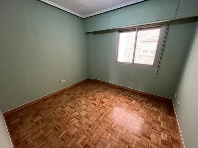 Schlafzimmer von Wohnung zum Verkauf in Zaragoza mit Klimaanlage und Abstellraum