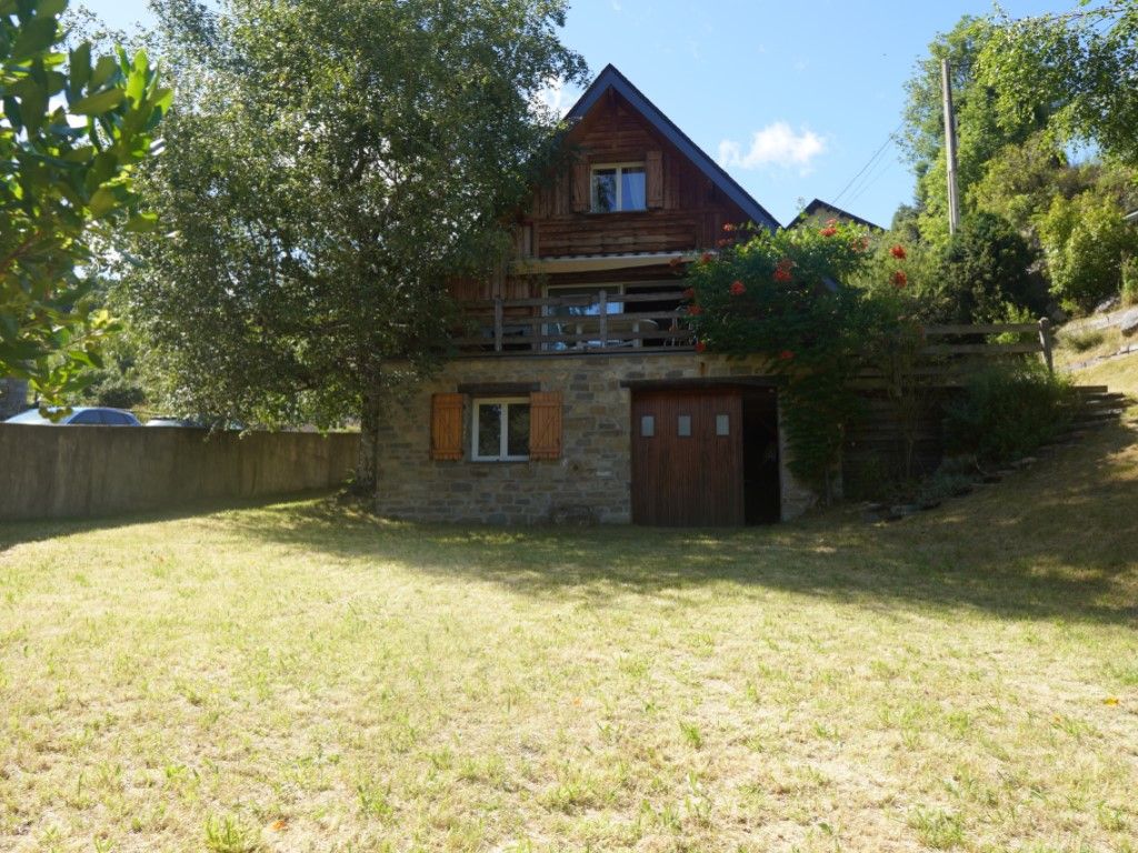 Exterior view of House or chalet for sale in Bielsa