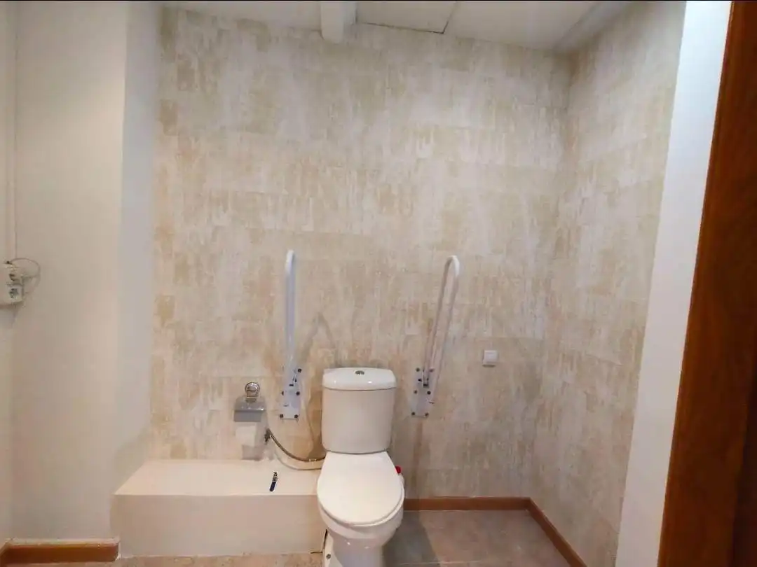 Badezimmer von Geschaftsraum zur Miete in Inca