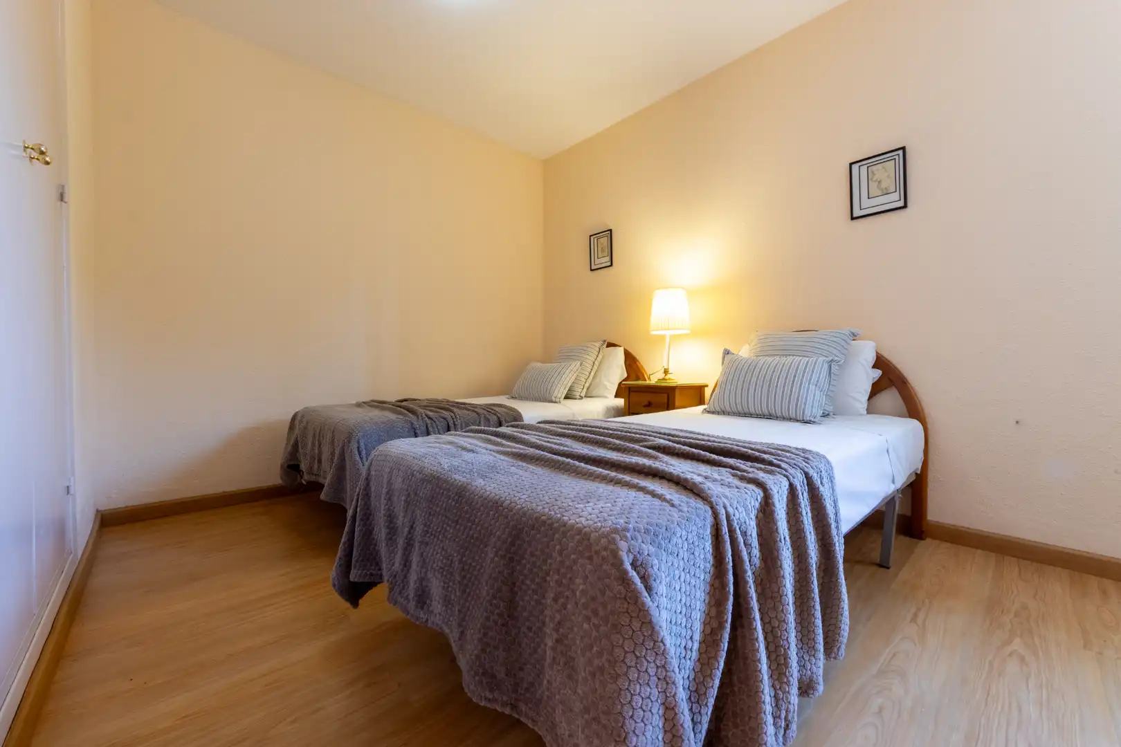 Dormitori de Casa adosada en venda en Salou amb Jardí privat, Terrassa i Traster