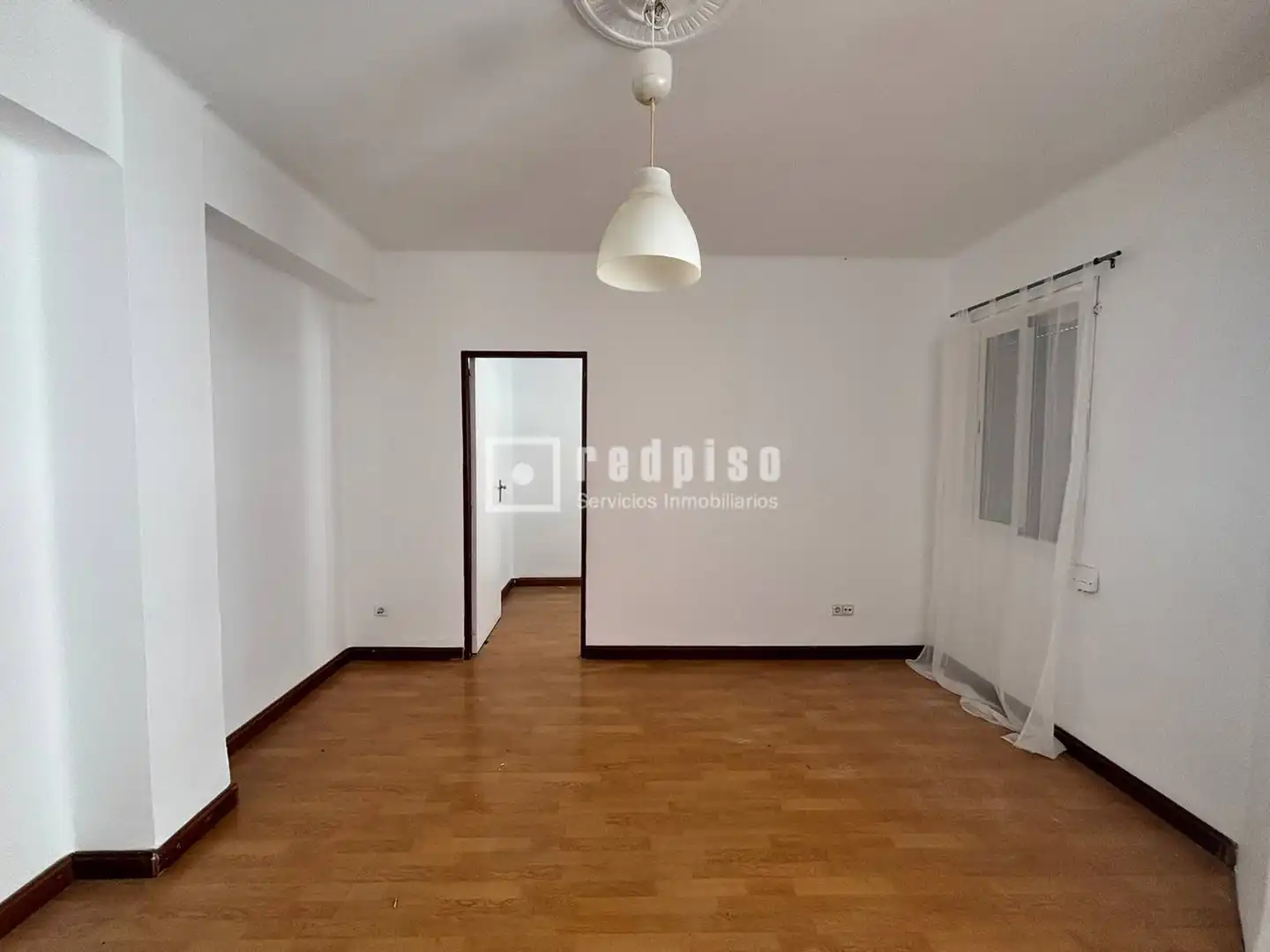 Habitación de Piso en venta en Paterna con Calefacción