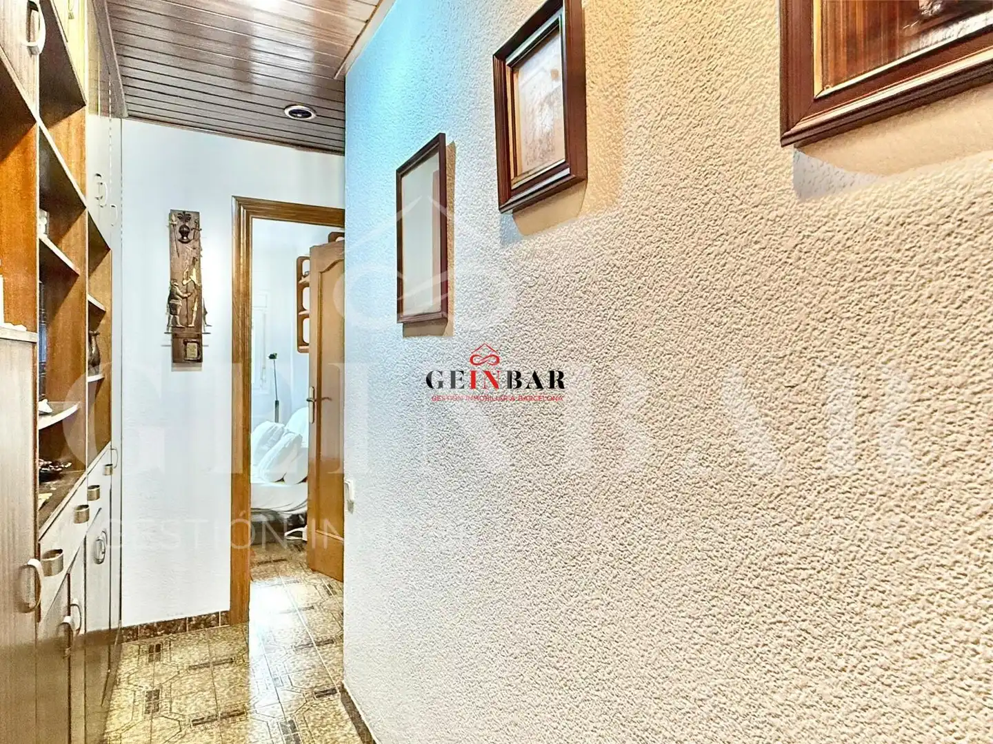 Piso en venta en L'Hospitalet de Llobregat con Aire acondicionado, Calefacción y Terraza