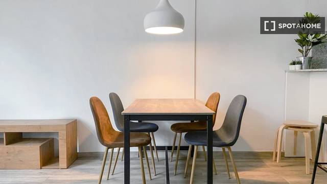 Piso en Alquiler en El Palau - Escorxador