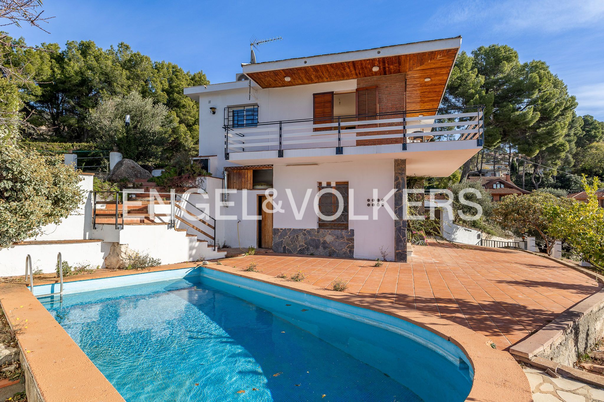 Exterior view of House or chalet for sale in Bigues i Riells del Fai  with Air Conditioner, Heating and Private garden