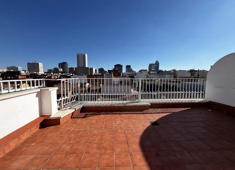 Photo 1 of Attic to rent in Calle de Dulcinea, Cuatro Caminos - Azca, Madrid