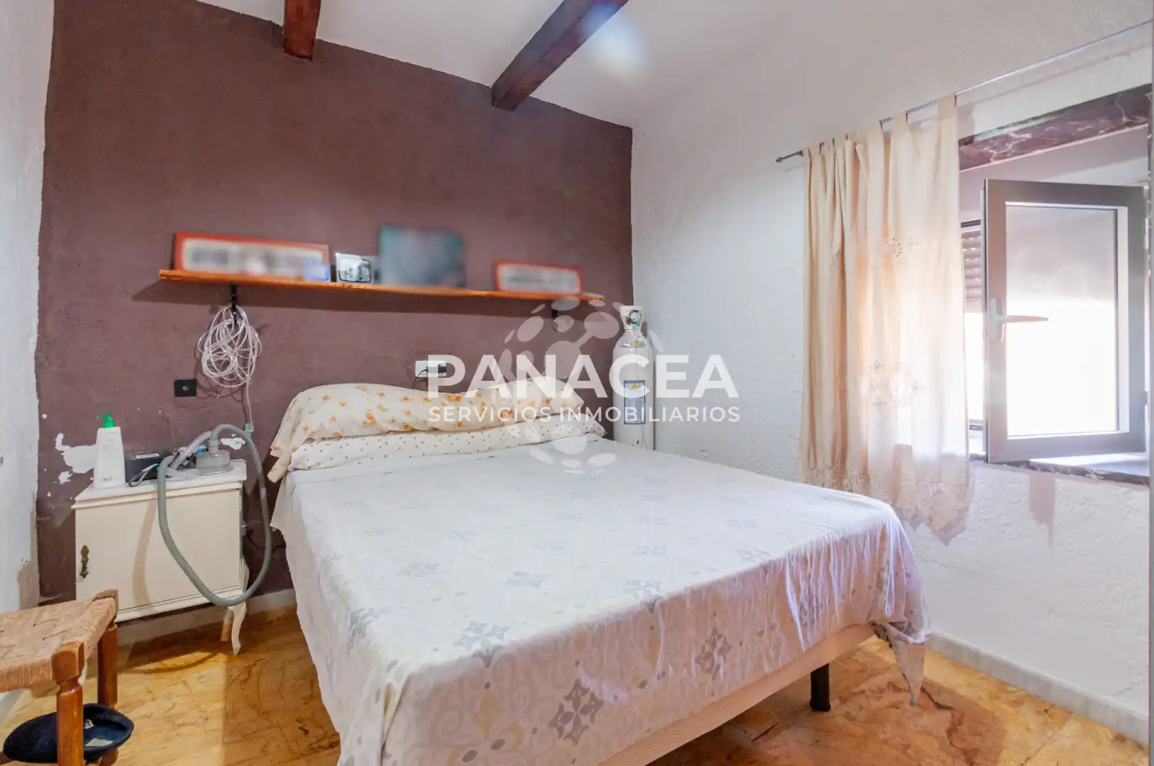 Schlafzimmer von Haus oder Chalet zum Verkauf in Chercos mit Privatgarten, Möbliert und Ofen