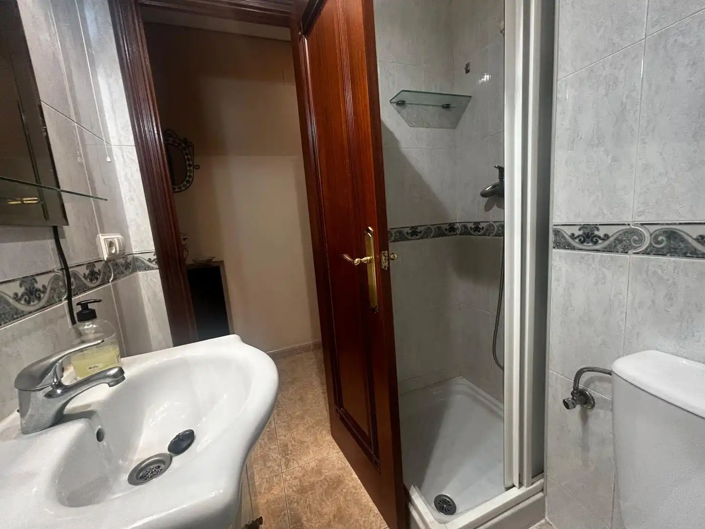 Bany de Pis en venda en Córdoba amb Aire condicionat