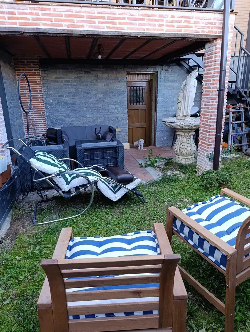 Jardín de Casa adosada en venta en Valverde de la Virgen con Jardín privado, Terraza y Balcón