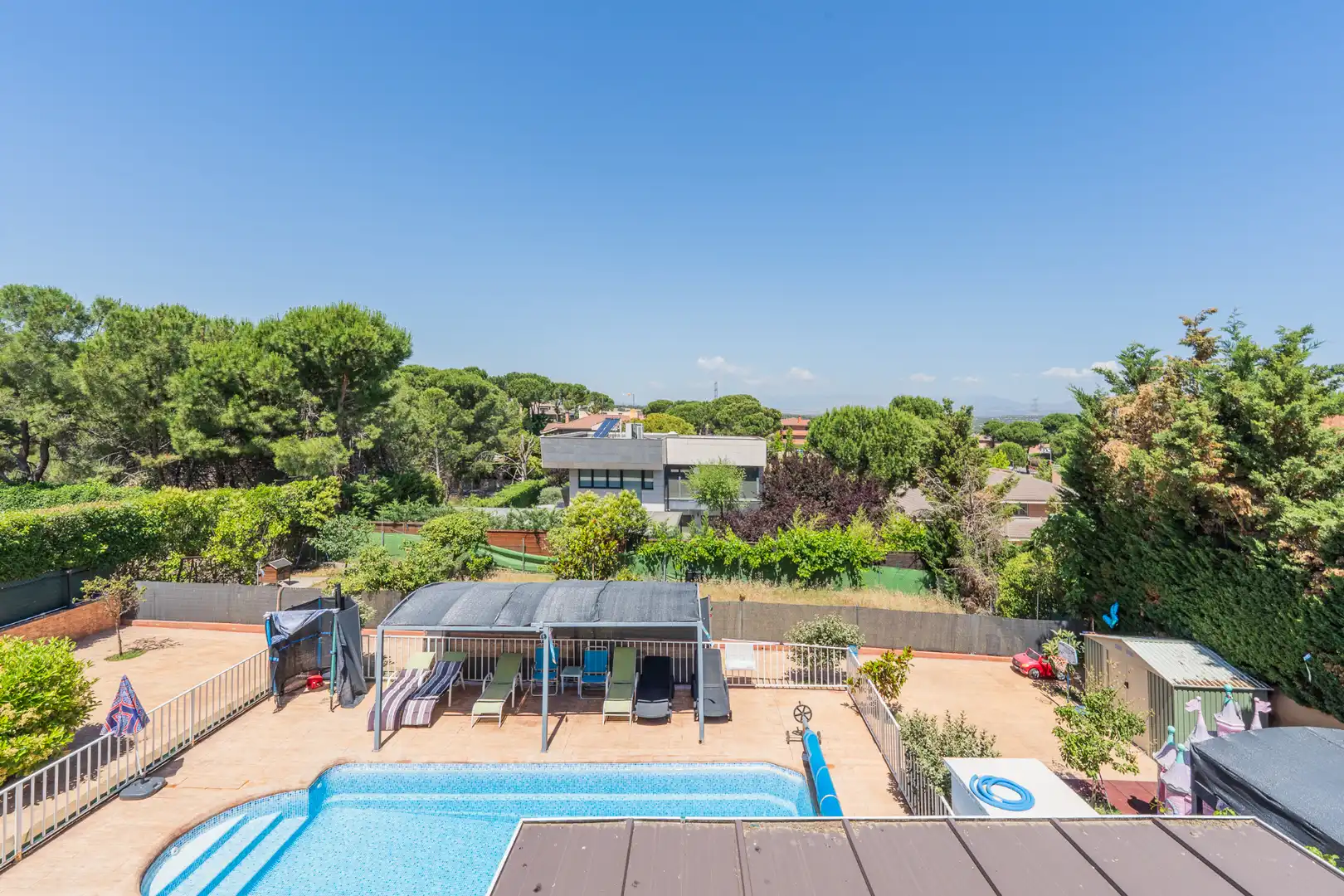 Swimming pool of Houses for sale in San Sebastián de los Reyes  with Air Conditioner, Heating and Private garden