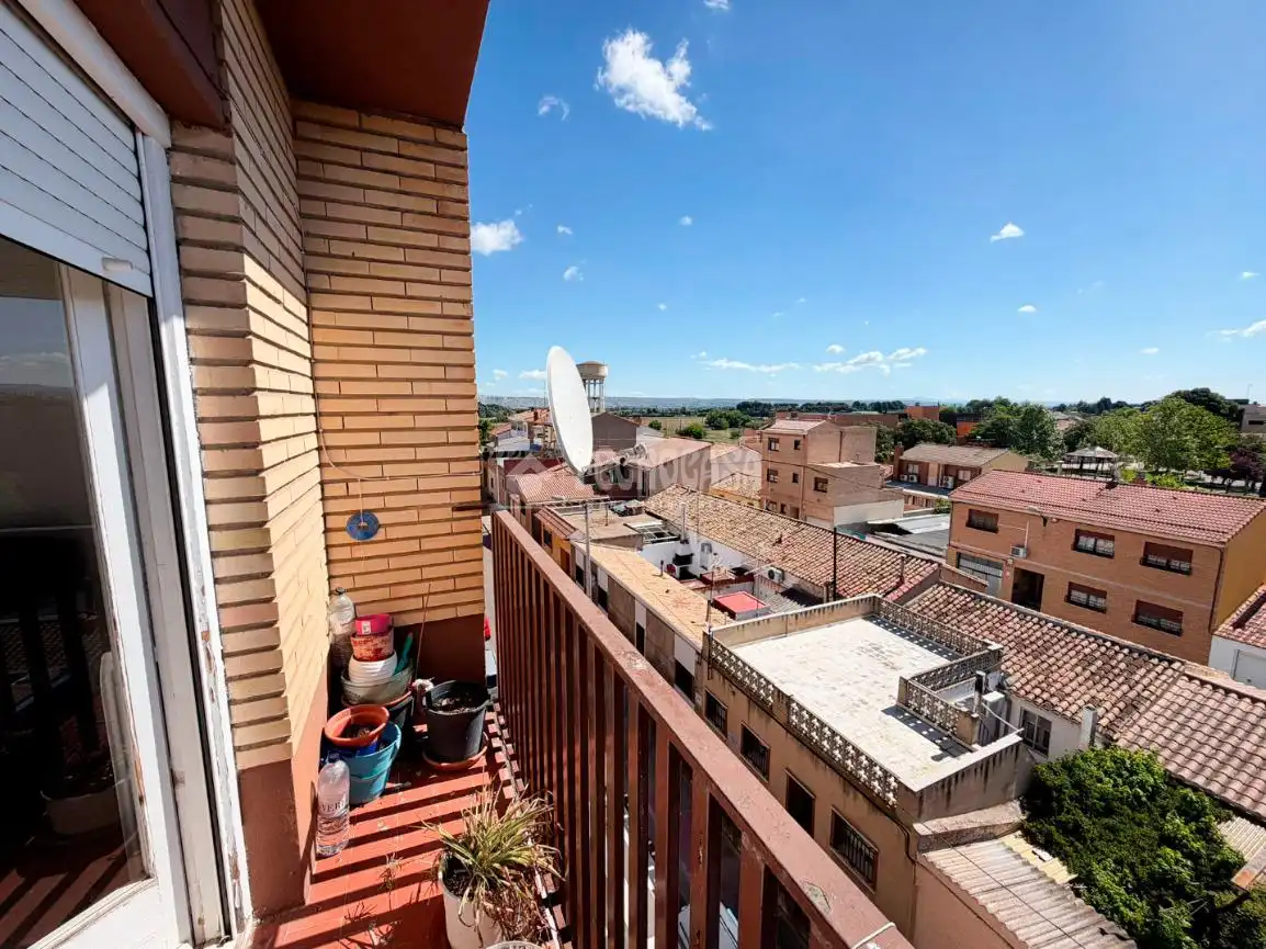Exterior view of Flat for sale in Zaragoza  with Heating and Balcony